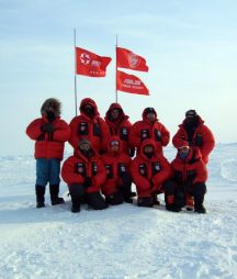 Chinese ski team on the North Pole