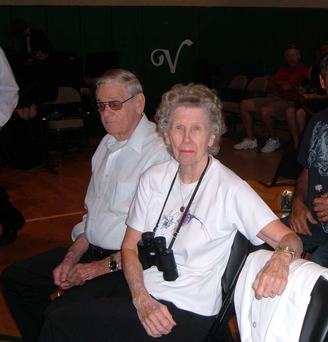 Bob Shackles and his wife Norma in 2009, WW2 Veteran