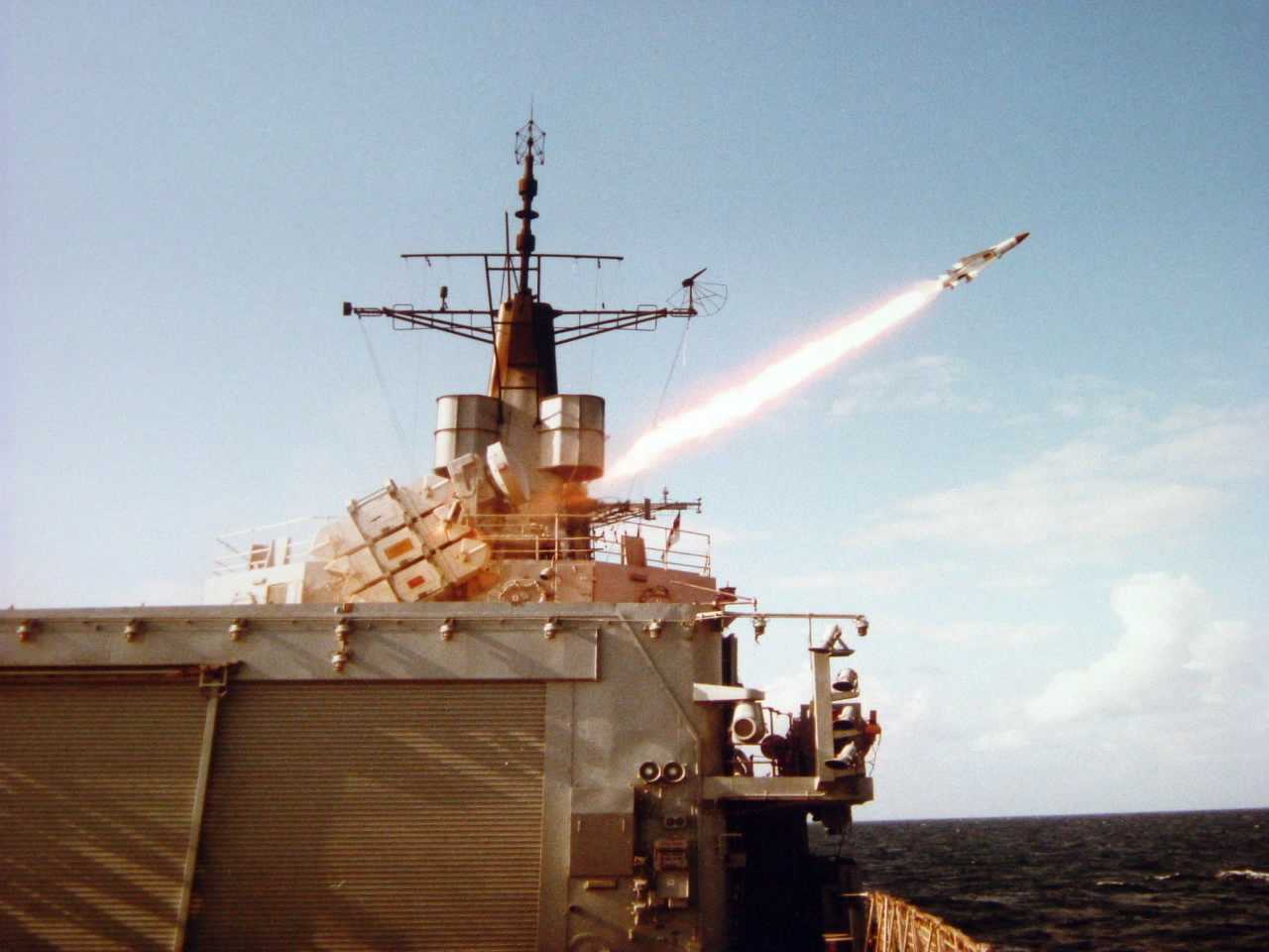 A Seawold Missile firing from the HMS Brazen