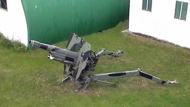 Another picture  of the Howitzer at Port Howard, Falkland Islands