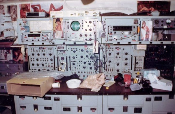 Test bench for the serial frame cameras used on the RA-5C Vigilante Jet Fighter