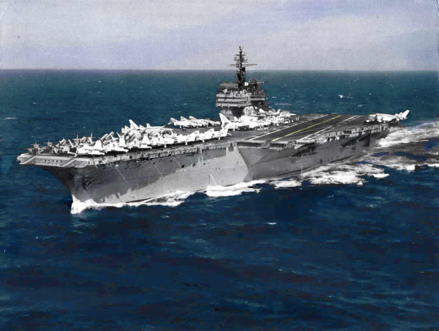 A beatuiful Photo of the USS Kitty Hawk At Sea